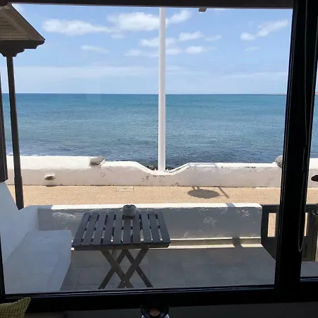 Vivienda Frente Al Mar Apartment